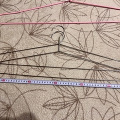 60cm 2本、70cm 1本 　バスタオル用ハンガー　3本セットの画像