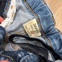 子供服 ジーパン パンツ 120 ザラの画像