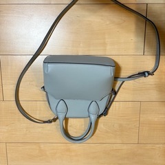 水色のショルダーバッグの画像