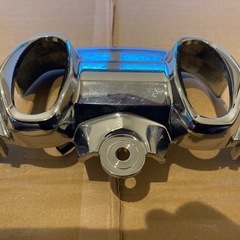 スズキ　スカイウェイブ250 ハンドルクランプカバー　マジェスティ125 流用の画像