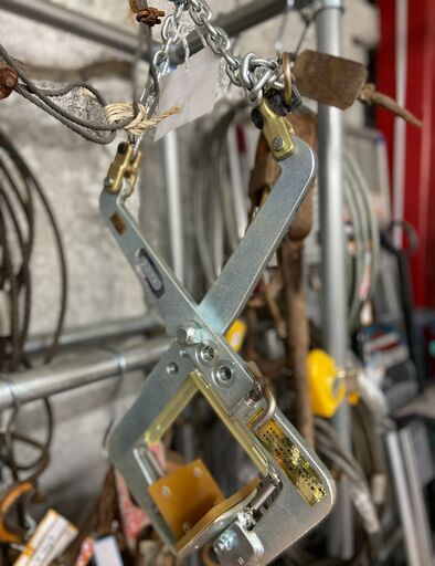 【中古】【店頭引取限定】石材クランプ　8.580円（税込）3261