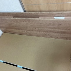 セミダブルベッドフレームの画像