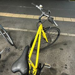 【リサイクルショップどりーむ荒田店】No.597 クロスバイク　28インチ　ギア切替無し（固定4速）サドル上下不可の画像