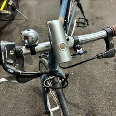 【リサイクルショップどりーむ荒田店】No.598　クロスバイク　28インチ　ライト有　ギア切替6速　サドル〇　の画像