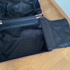 キャリーケース　ピンク　の画像