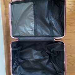 キャリーケース　ピンク　の画像