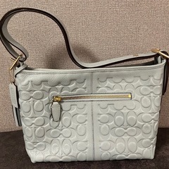 COACH エンボス かばん 水色 ショルダーバッグ  の画像