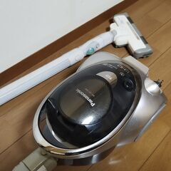 【お取引中】Panasonicの掃除機　使えますの画像
