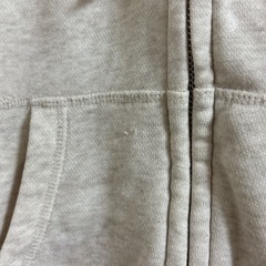 ⭕️ユニクロ⭕️ フルジップパーカー Lサイズ  薄クリーム色の画像