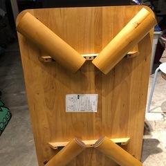 折りたたみテーブル　天然木の画像