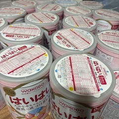 ミルクの空き缶の画像