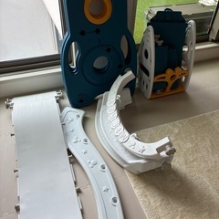 【12/6まで急募！】【期間限定】Disney 大型遊具 滑り台・ブランコの画像