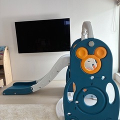 【12/6まで急募！】【期間限定】Disney 大型遊具 滑り台・ブランコの画像