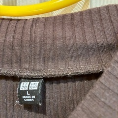 24)カットソー茶Lの画像