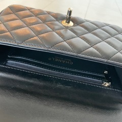 CHANELキルティングショルダーバッグの画像