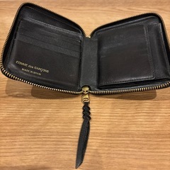 COMME des GARCONS 二つ折り財布の画像
