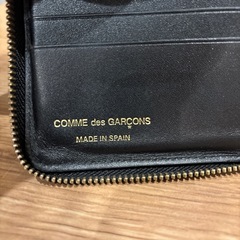 COMME des GARCONS 二つ折り財布の画像