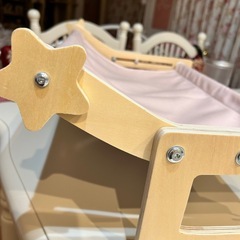 未使用⭐︎窓辺掛け木製キャットベッド＆パーチ - 日向ぼっこデッキ付きの画像