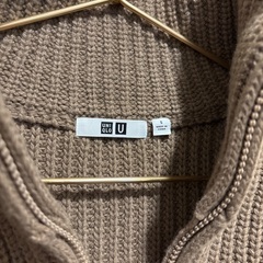 UNIQLO UジップアップセーターSの画像