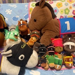 競馬の馬たちぬいぐるみ21体の画像