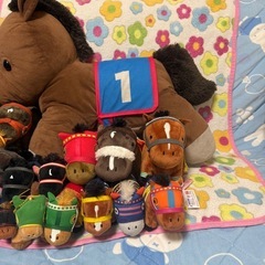 競馬の馬たちぬいぐるみ21体の画像