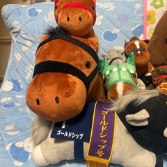 競馬の馬たちぬいぐるみ21体の画像
