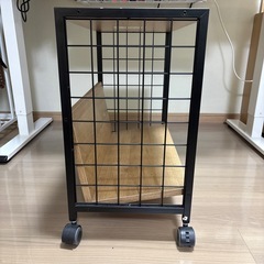 デスク下ワゴンの画像