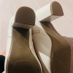 タグ付き ショートブーツの画像