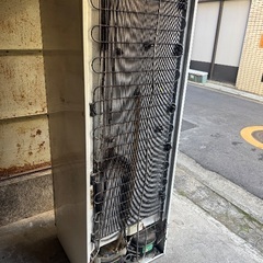 レトロ冷蔵庫の画像