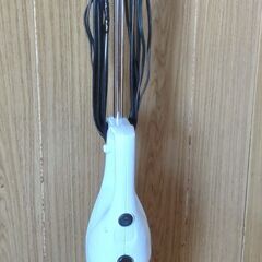 ほぼ未使用 吸い込み強い掃除機 スティック型クリーナー  ハンディクリーナー (紙パック要らないタイプ)の画像