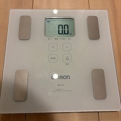 OMRON 体重計　HBF-214の画像