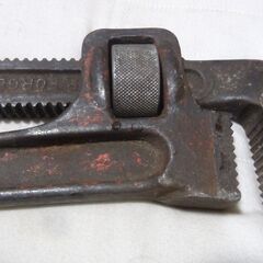 HIT パイプレンチ 600mm? たぶん使えると思う 使えなかったらごめんなさい 中古品 現状品の画像