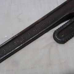 HIT パイプレンチ 600mm? たぶん使えると思う 使えなかったらごめんなさい 中古品 現状品の画像