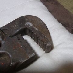 HIT パイプレンチ 600mm? たぶん使えると思う 使えなかったらごめんなさい 中古品 現状品の画像