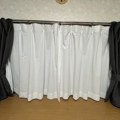 カーテン　ニトリの画像