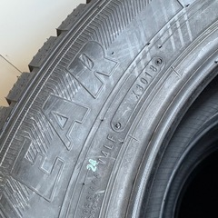 新品❗️215/65/17冬グットイヤーの画像