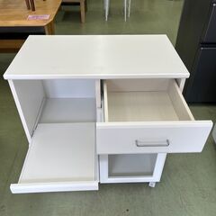 【リサイクルショップ ピカソ 小松原】🍳幅74cm✨ホワイト キッチンボード（レンジボード）✨🍳★8103★の画像