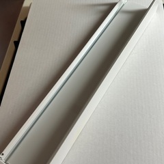 【排気口カバー 】山崎実業 tower 棚付き ホワイト（伸縮タイプ）の画像