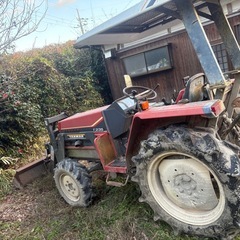 ヤンマー ディーゼル エンジン　トラクター AF235
、908時間　ローダー付　除雪の画像