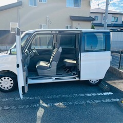 タント　左側スライドドア　2012年式、距離8万2千キロ‼️カタログ公表JC08モード燃費24.8km/L‼️人気のフルセグTV、Bluetooth付きナビ‼️の画像