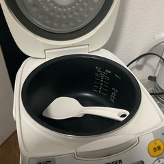 炊飯器5.5合の画像