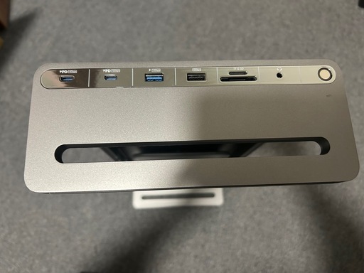 Anker 675 USB-C ドッキングステーション