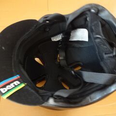 ■bern ヘルメット NINO 子供用 EN-1078 フリップバイザーキャップ付き 幼児 自転車 キッズ FLIP VISOR バーン Black ロードバイク ピストバイク BMX スケボー スケート スノボー かっこいい おしゃれ S-Mサイズ (51.5-54.5cm)の画像