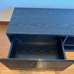 テレビボードの画像