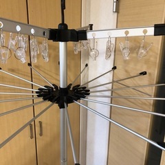 折りたたみ可能な洗濯物干し　美品の画像