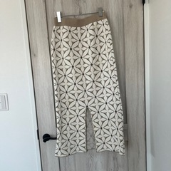 しまむら　モールフラワー　ニットスカートの画像