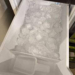 RG5200E 日立　517Ｌ　冷蔵庫　クリスタルブラウン　2015年の画像