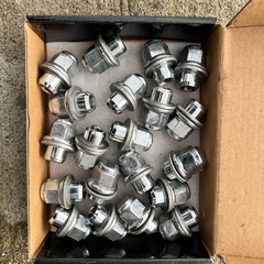 【お取引中】スタッドレス　195/65R15 プリウス後期純正ホイール　ブリヂストンの画像