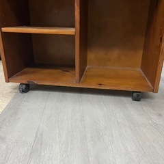 木製　キャスター付きの画像