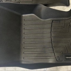 ❗️値下げしました❗️WeatherTech フロアマット ブラック　正規品の画像